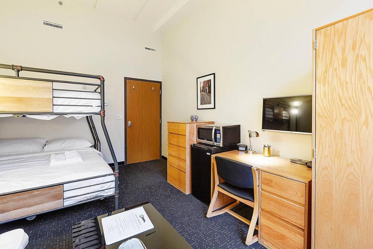 Studio Ready 4 Students & Traveling Professionals! 310 Appartement Boston Buitenkant foto