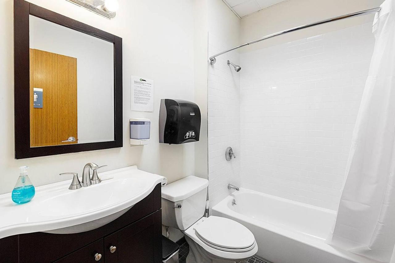 Studio Ready 4 Students & Traveling Professionals! 310 Appartement Boston Buitenkant foto