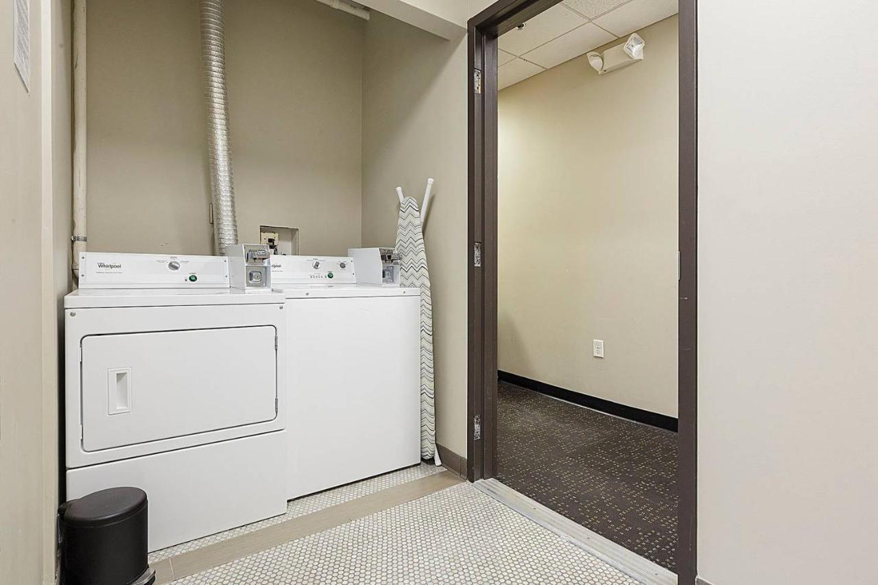 Studio Ready 4 Students & Traveling Professionals! 310 Appartement Boston Buitenkant foto